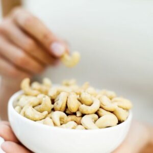 Almonds and cashews can reduce blood pressure