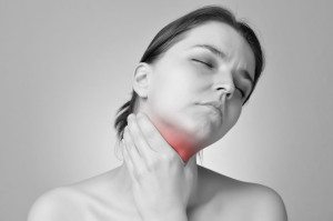 Neck discomfort or swelling is a sign of underactive thyroid