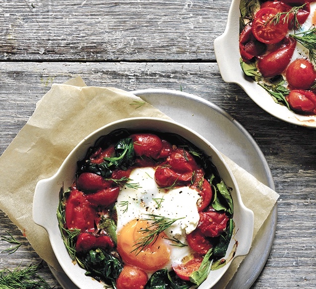 Cropped-Baked-Eggs-Spinach-and-Labneh