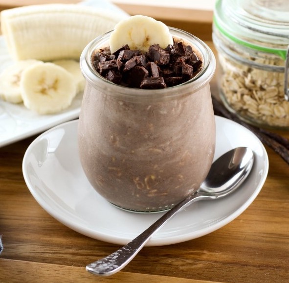 Low FODMAP Overnight Banana Chocolate Oats