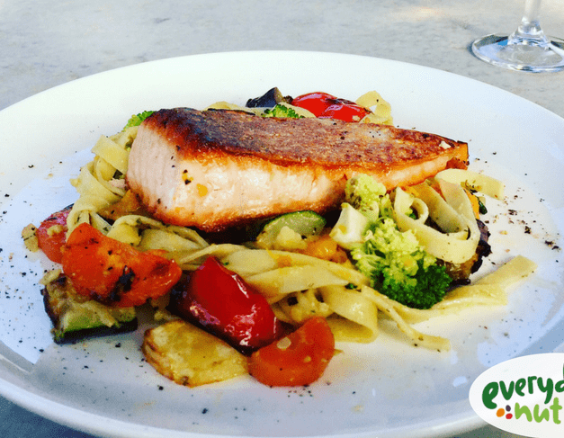 Fettucine with Salmon and Vegetables 